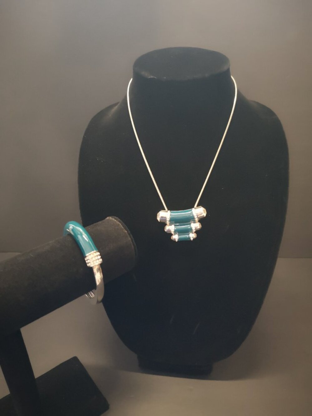 Lia Sophia Teal Enamel w/ Rhinestones Tiered Pendant Necklace & Bracelet Set
